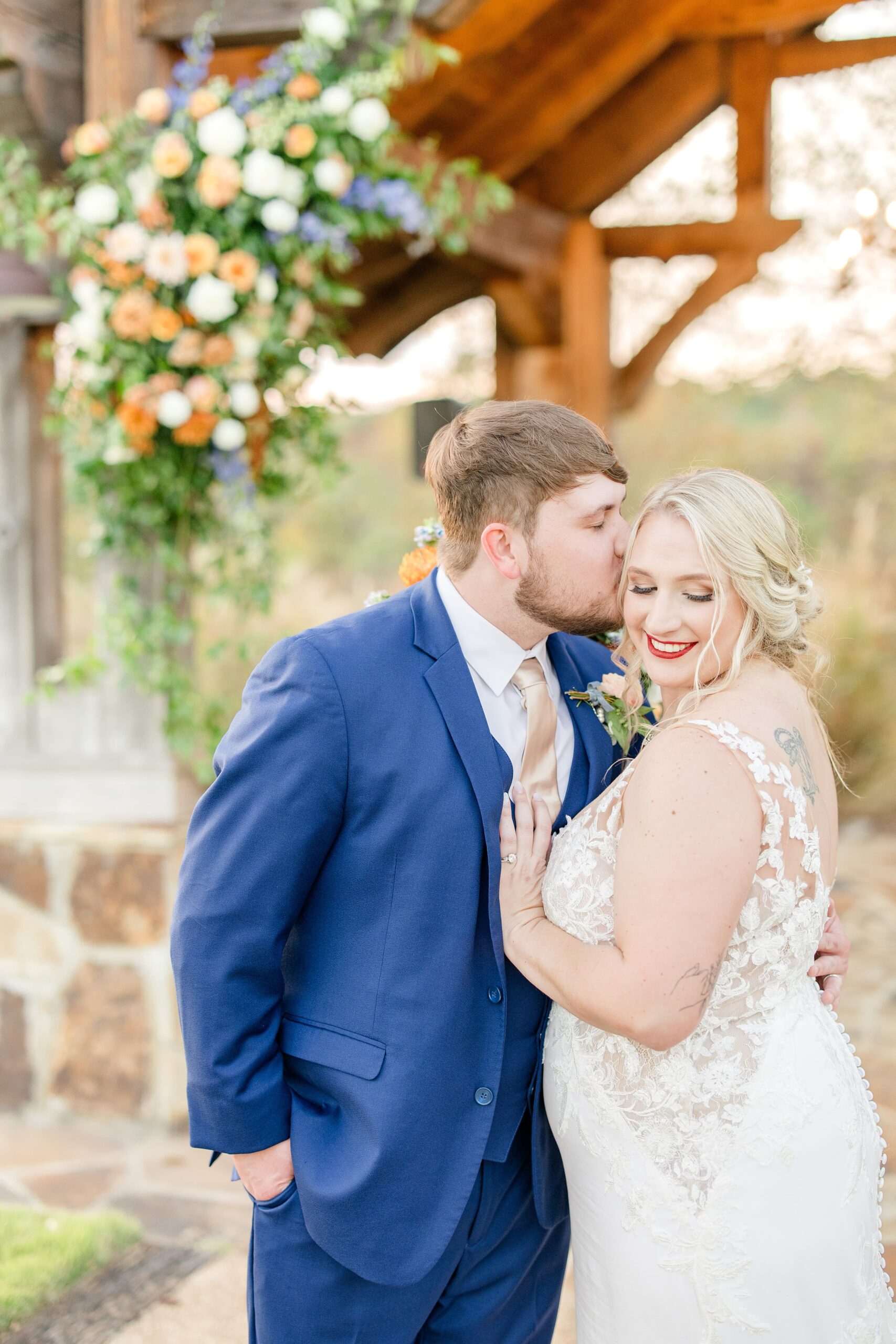 Otter_Creek_Farmstead_and_distillery_fall_wedding_birmingham_alabama_wedding_photographers_and_videographers_katie_and_alec_photography